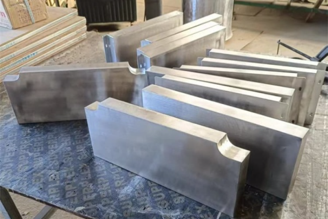 房山不锈钢包铅件